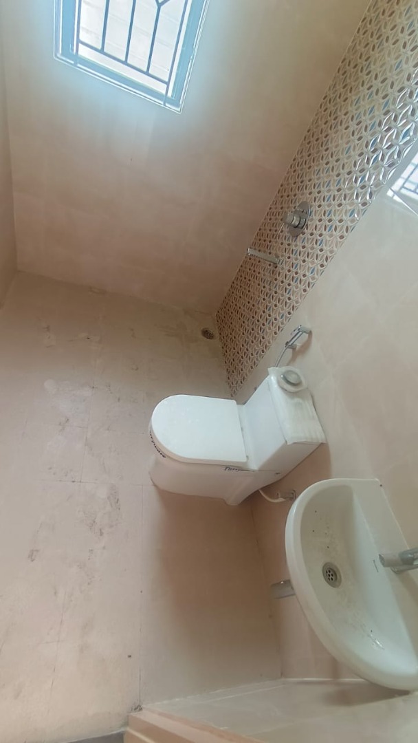 Unfurnished 3bhk in Barowari, Uzan Bazar, Guwahati, Assam, India for Rent